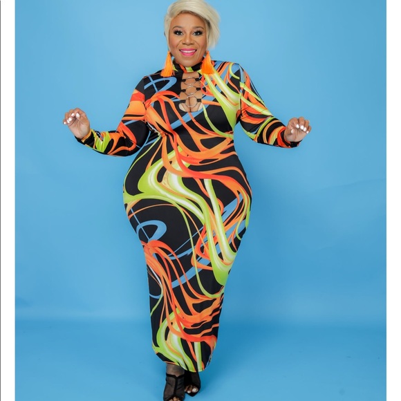 Colorful plus size dress - Picture 1 of 3